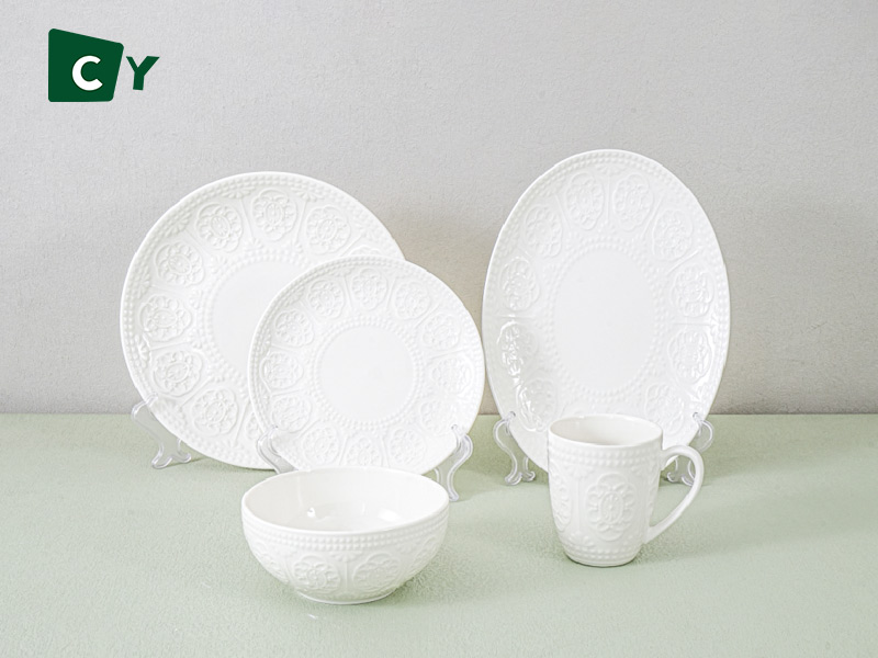 Why Handmade Ceramic Tableware Is the Heart of Modern Dining